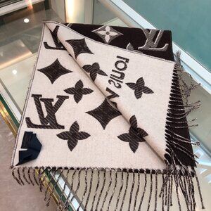 Louis Vuitton Scarf